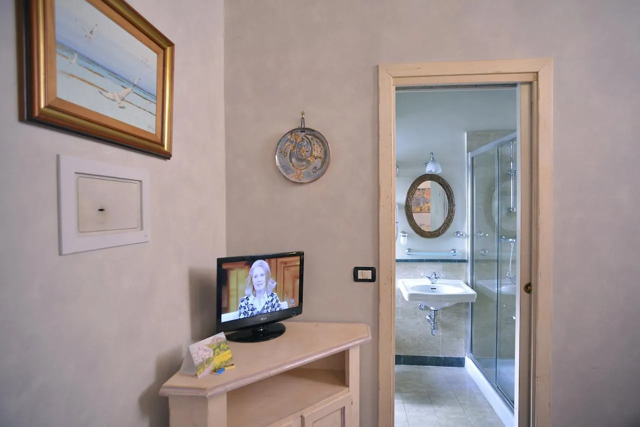*** Bed & Breakfast B&B La Casa Dei Tintori Florence Italy